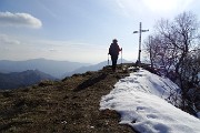 80 Alla croce di vetta del Monte Gioco (1366 m)